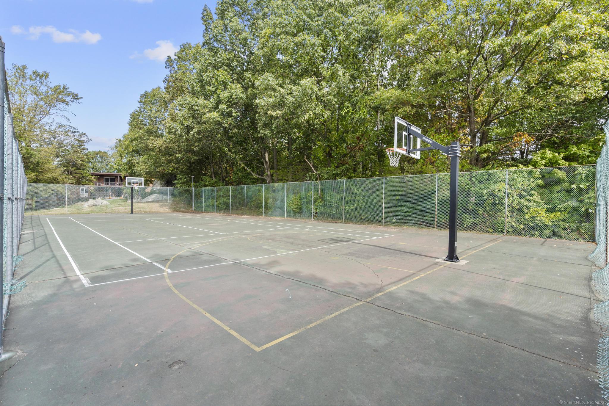 26 Balance Rock Road APT 16