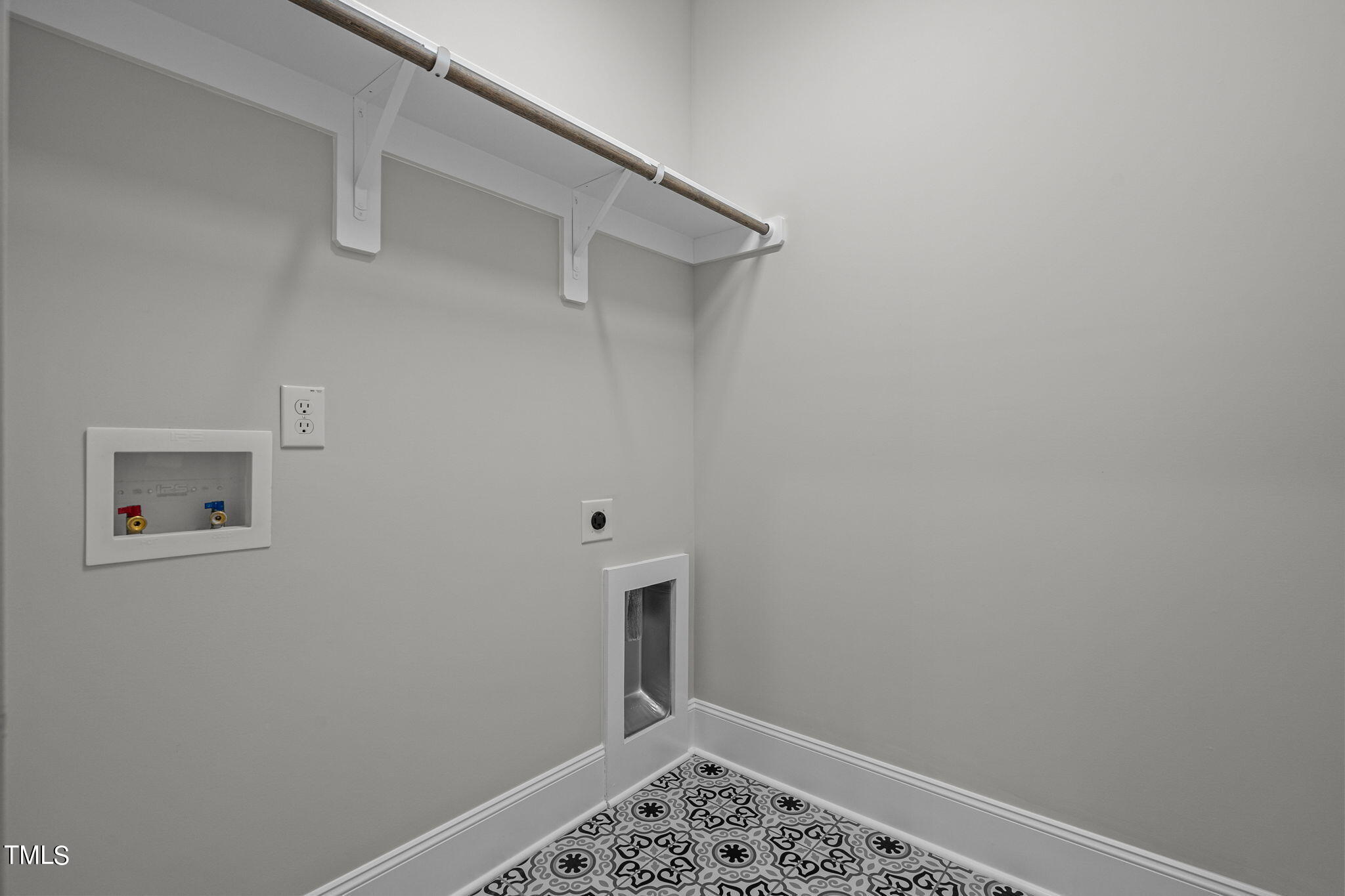 15 Arbor Drive