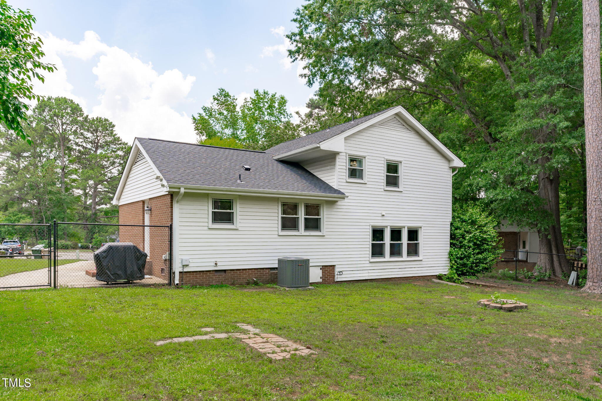 108 Nivens Court