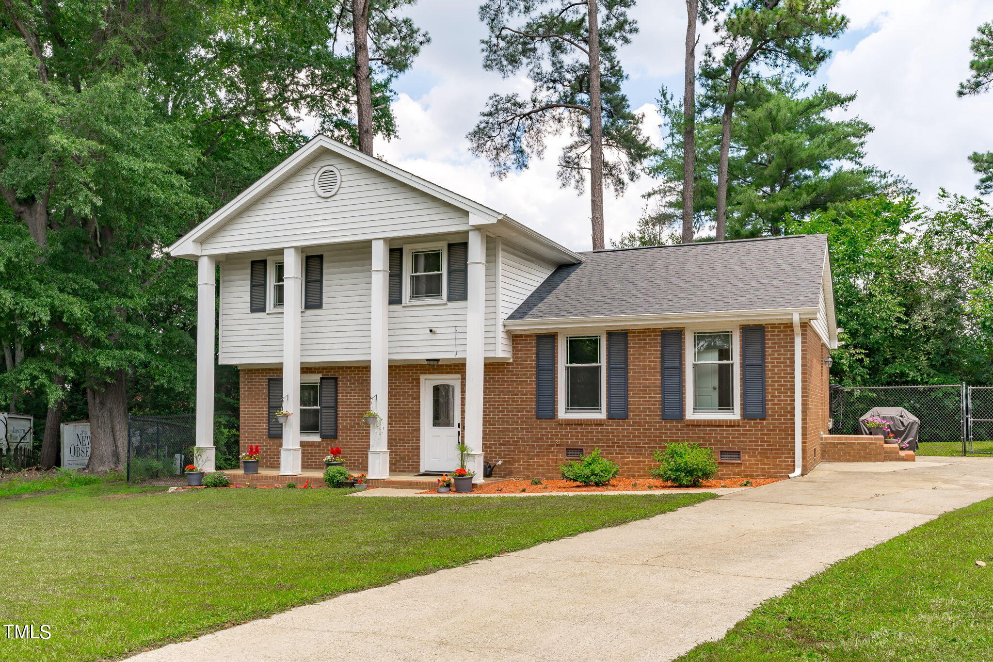 108 Nivens Court