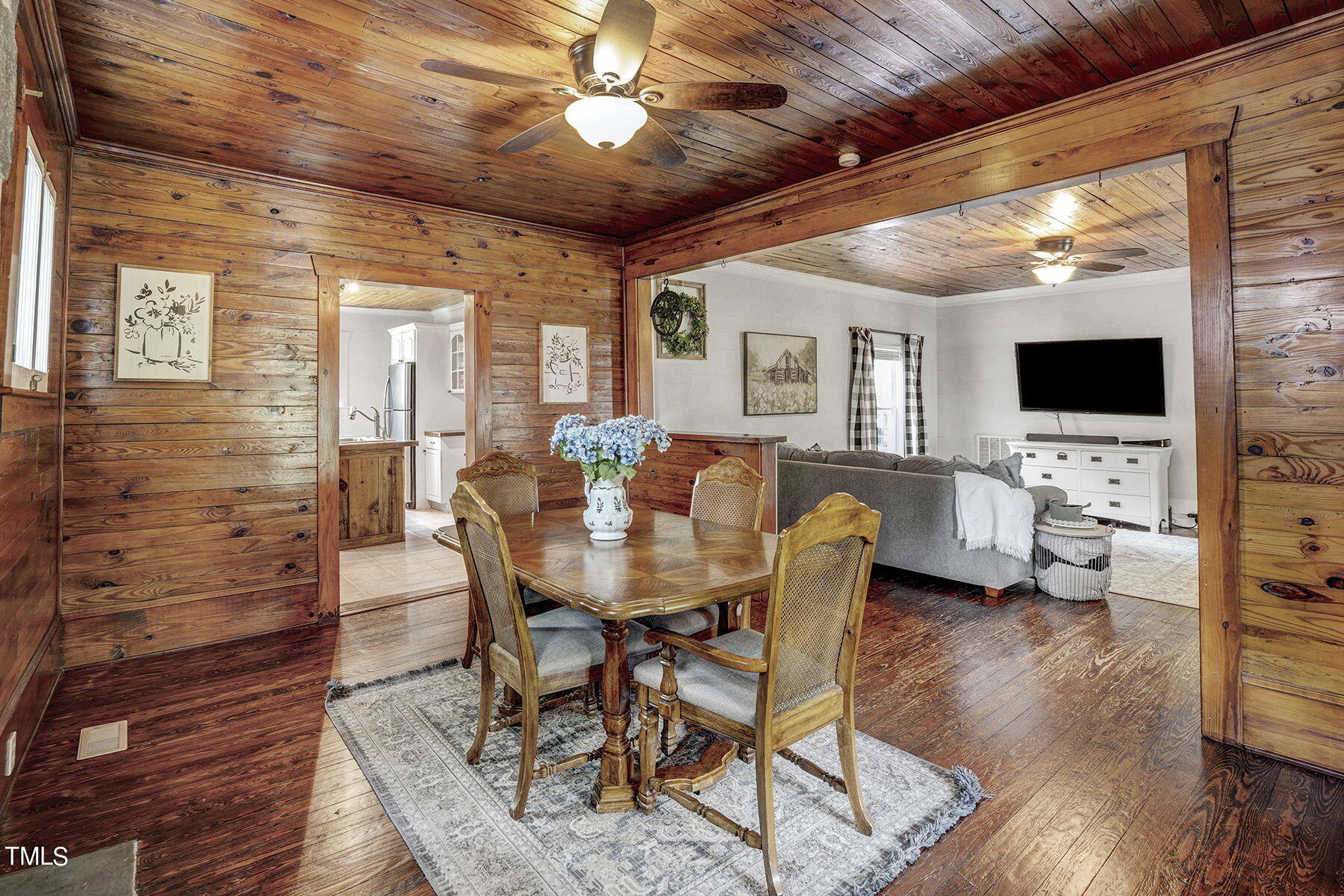 100 Porch Swing Lane