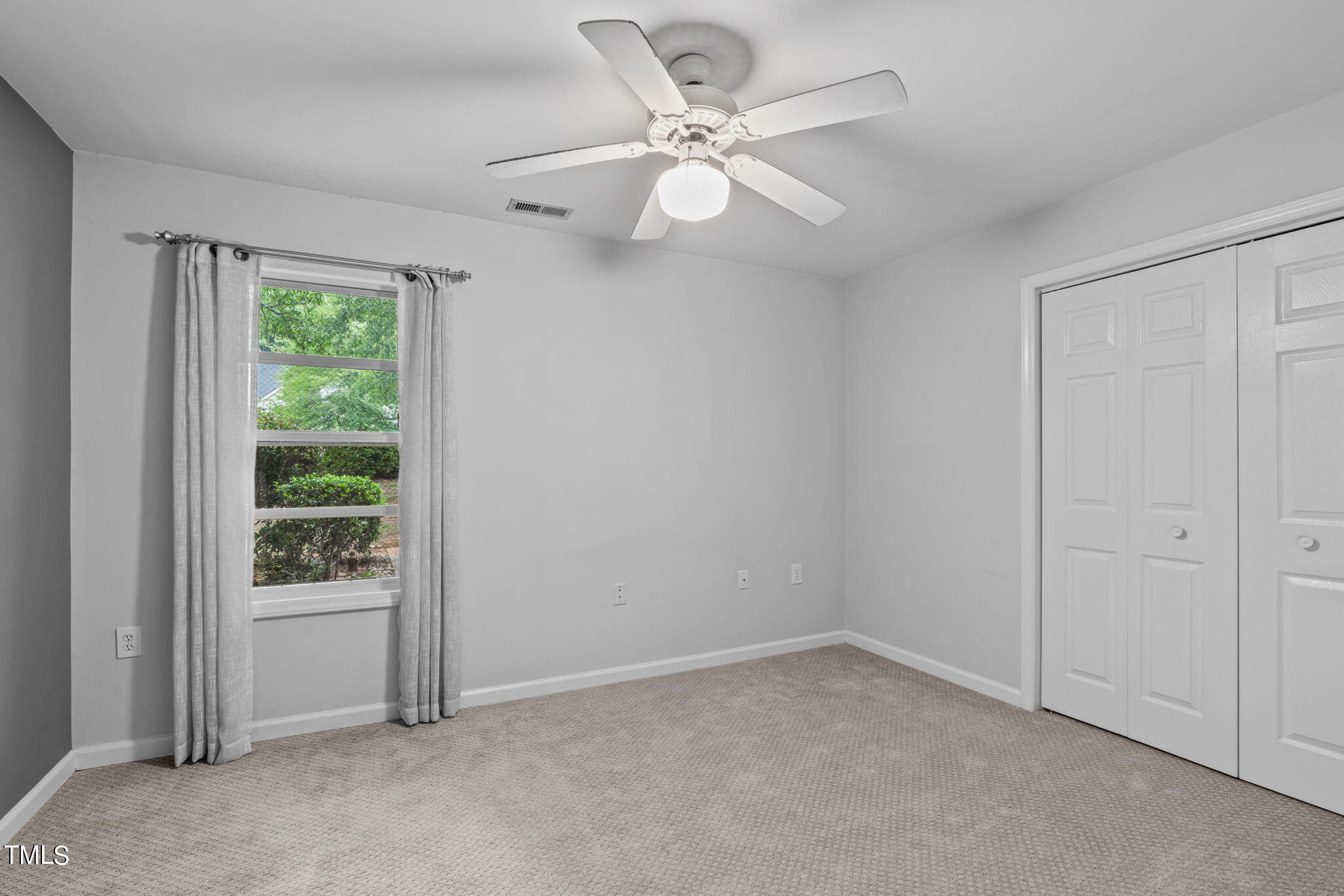 1112 Renshaw Court