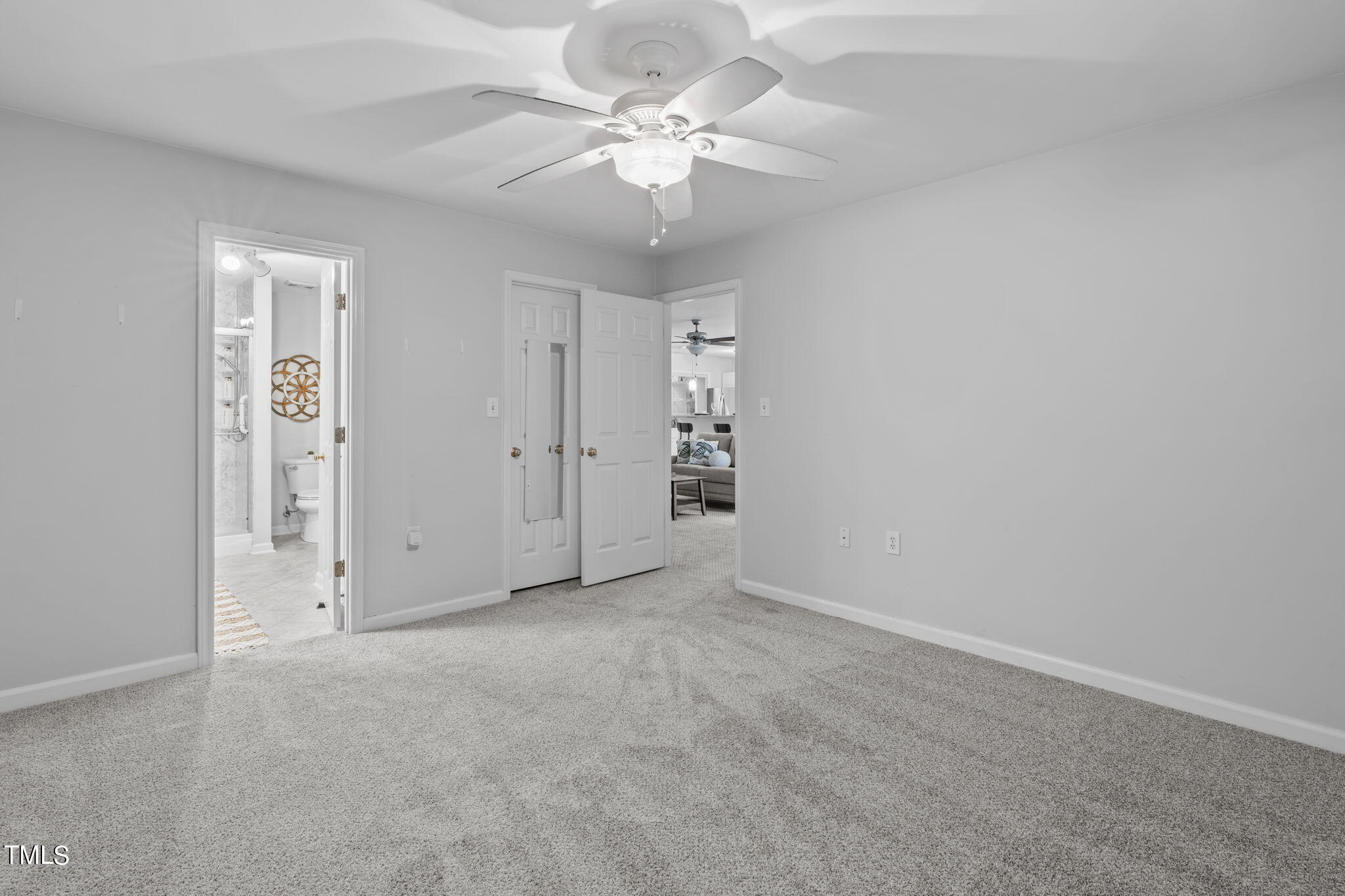 1112 Renshaw Court