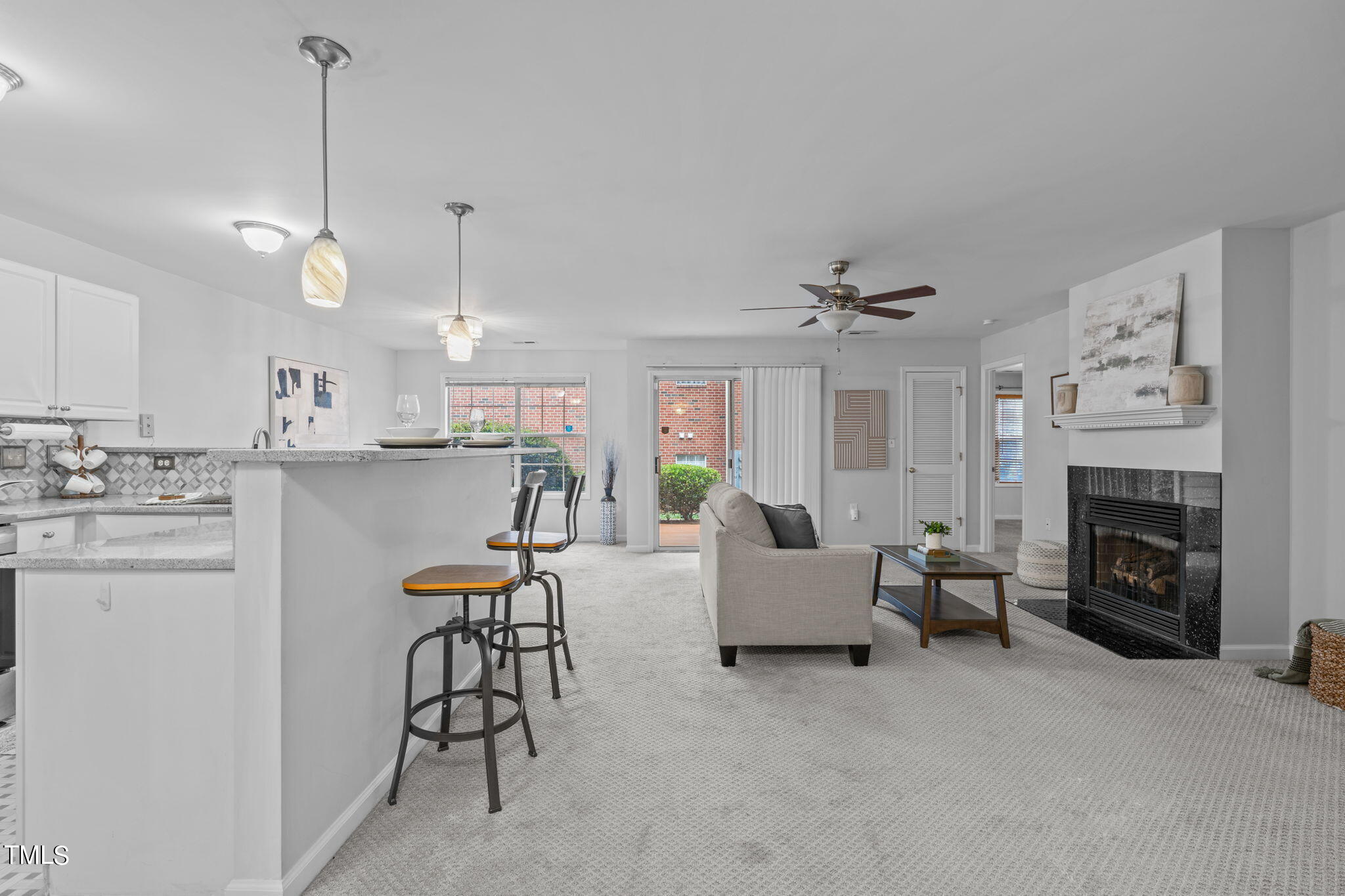 1112 Renshaw Court
