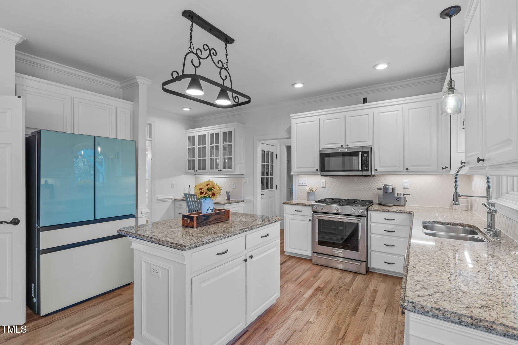5225 Lake Edge Drive