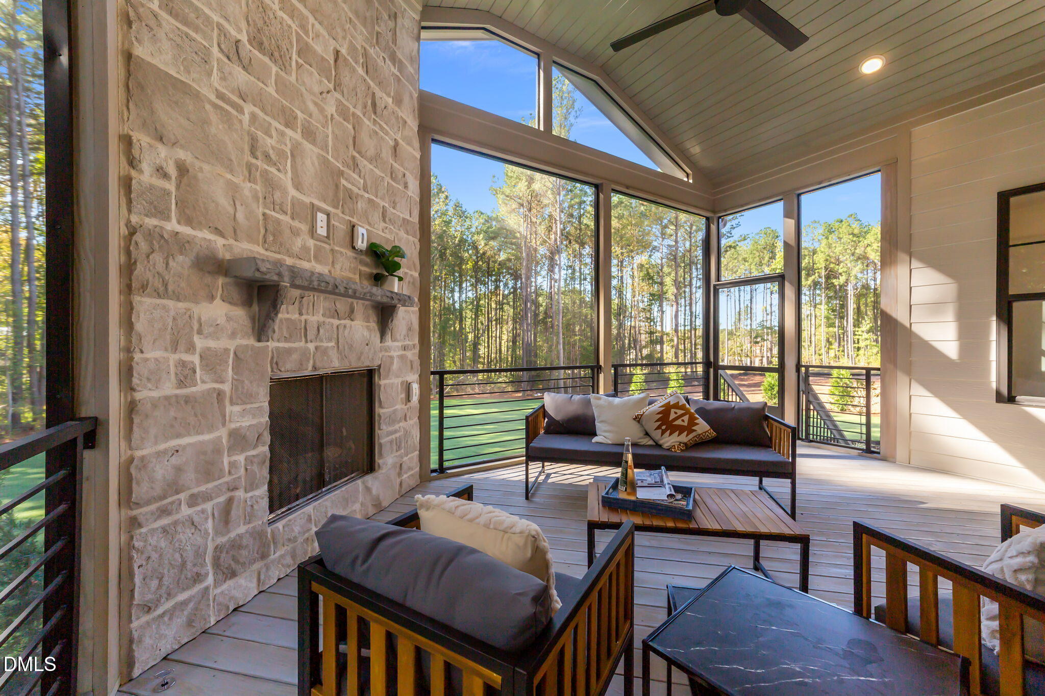 1236 Perry Bluff Drive