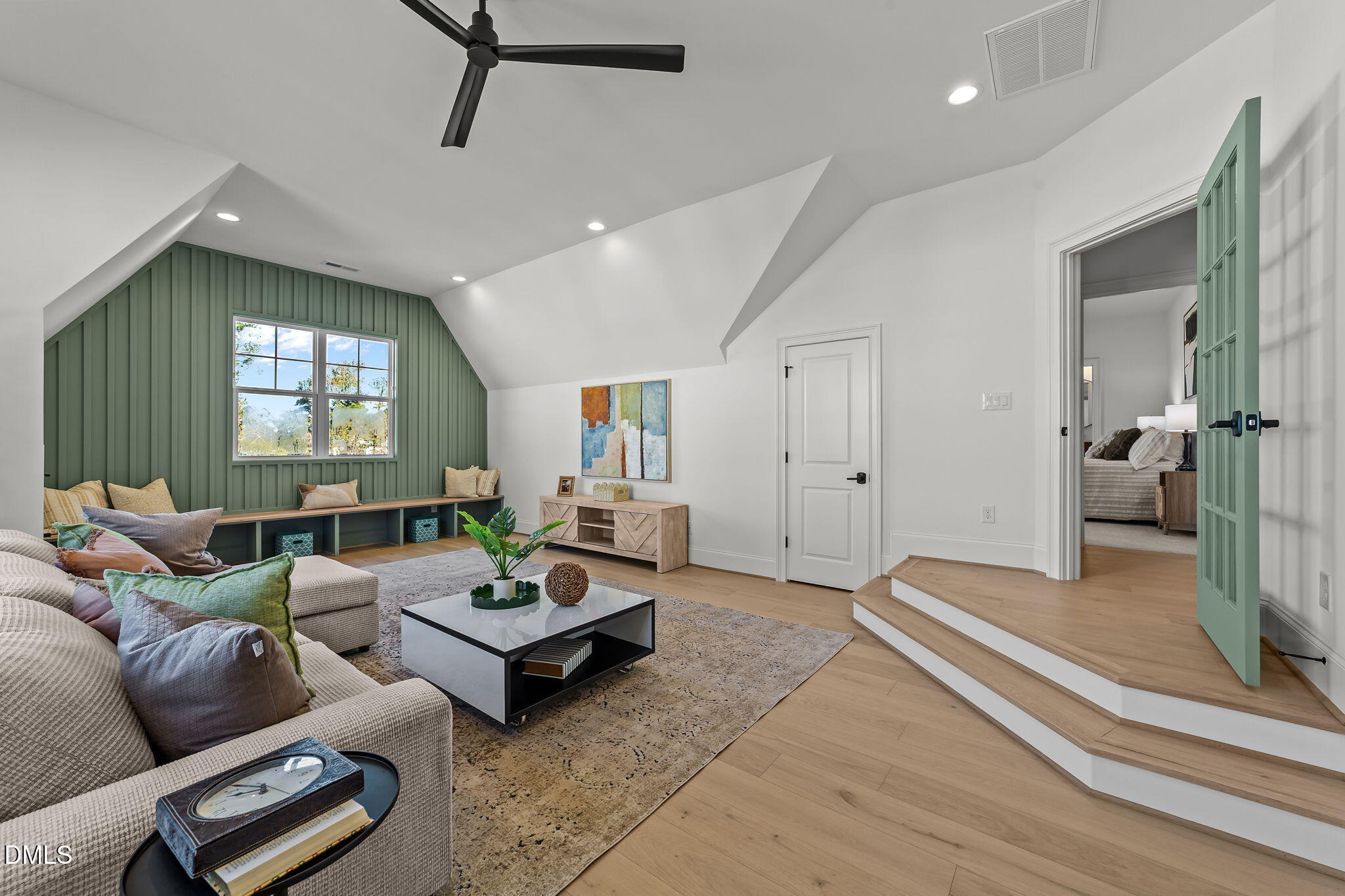1236 Perry Bluff Drive