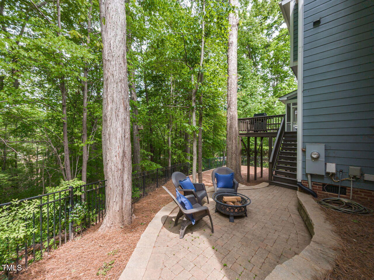 204 Flint Point Lane