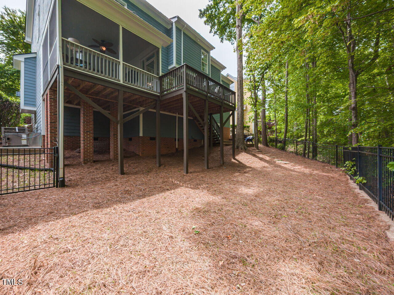 204 Flint Point Lane