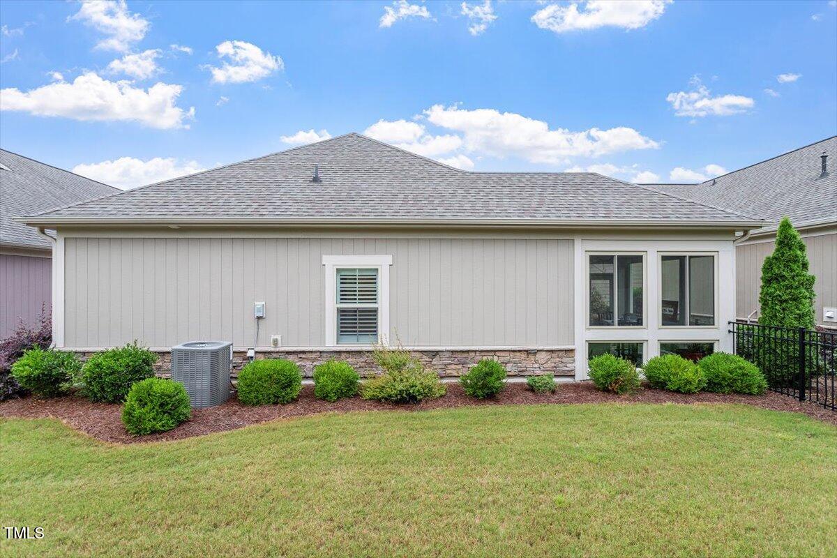 228 Ellisview Drive