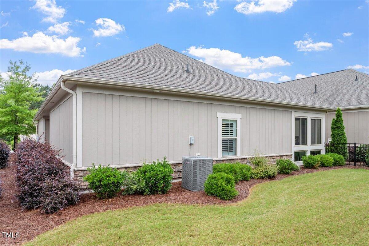 228 Ellisview Drive