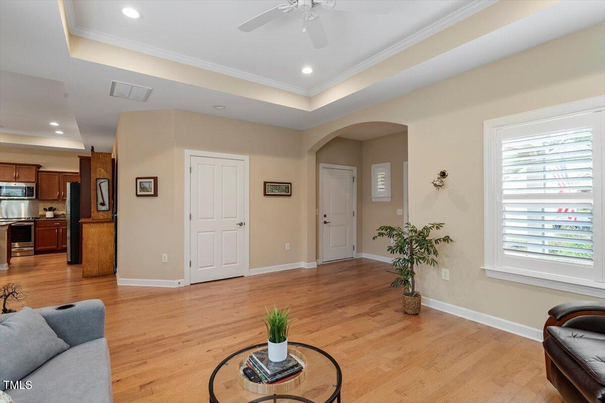 228 Ellisview Drive