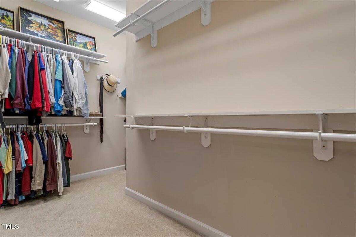 228 Ellisview Drive