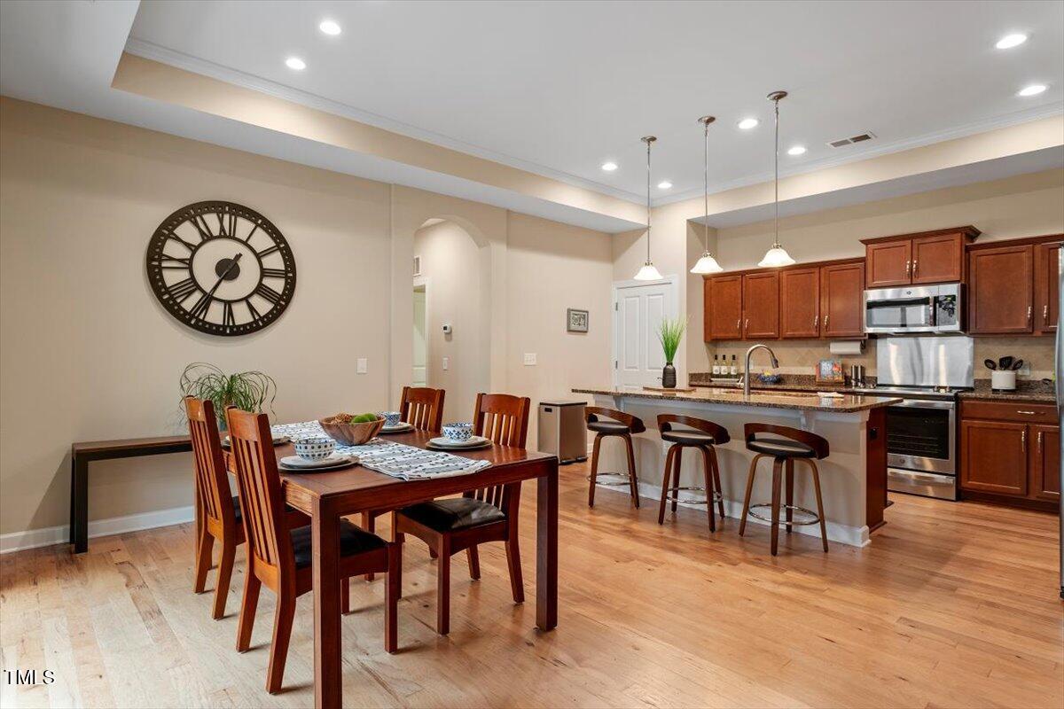 228 Ellisview Drive