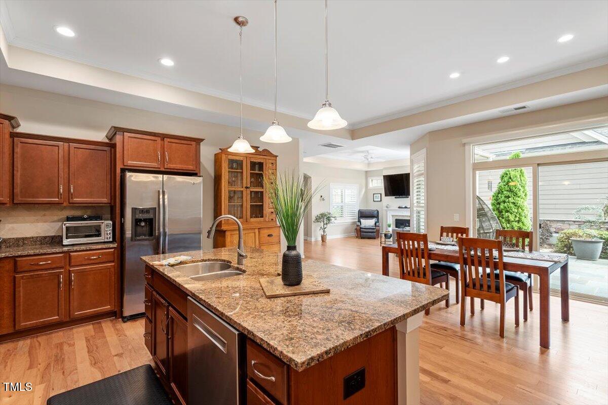 228 Ellisview Drive