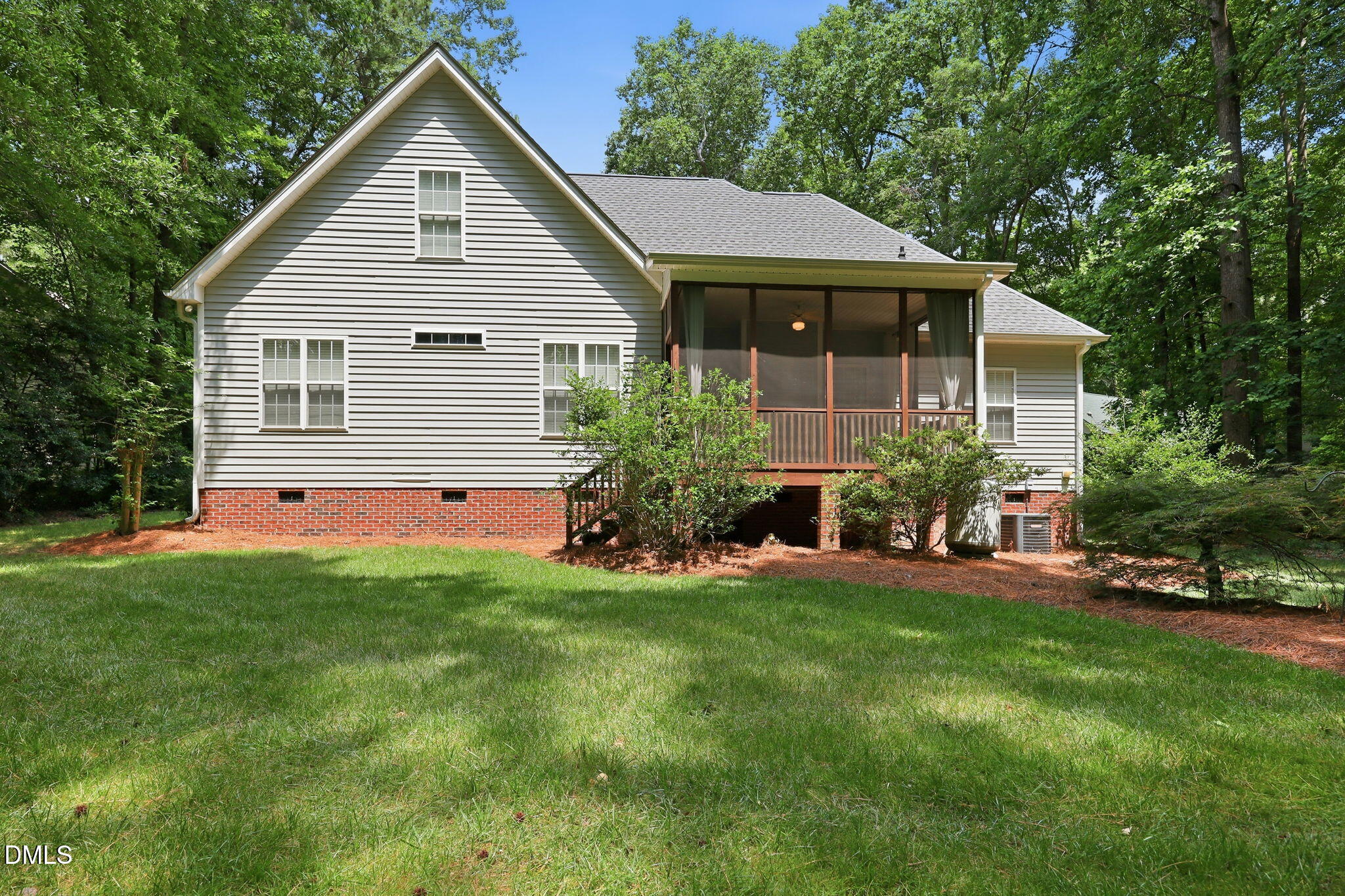 99 Athol Court