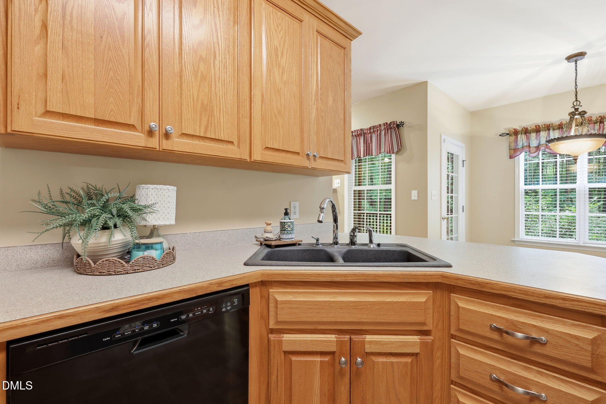 99 Athol Court