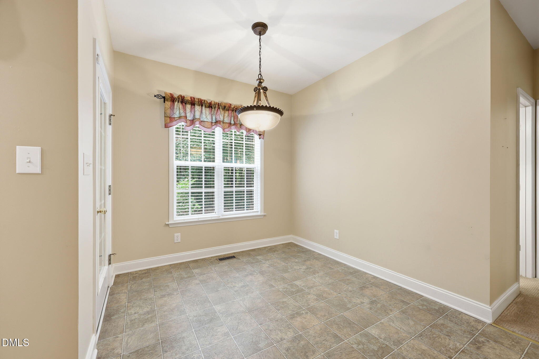 99 Athol Court