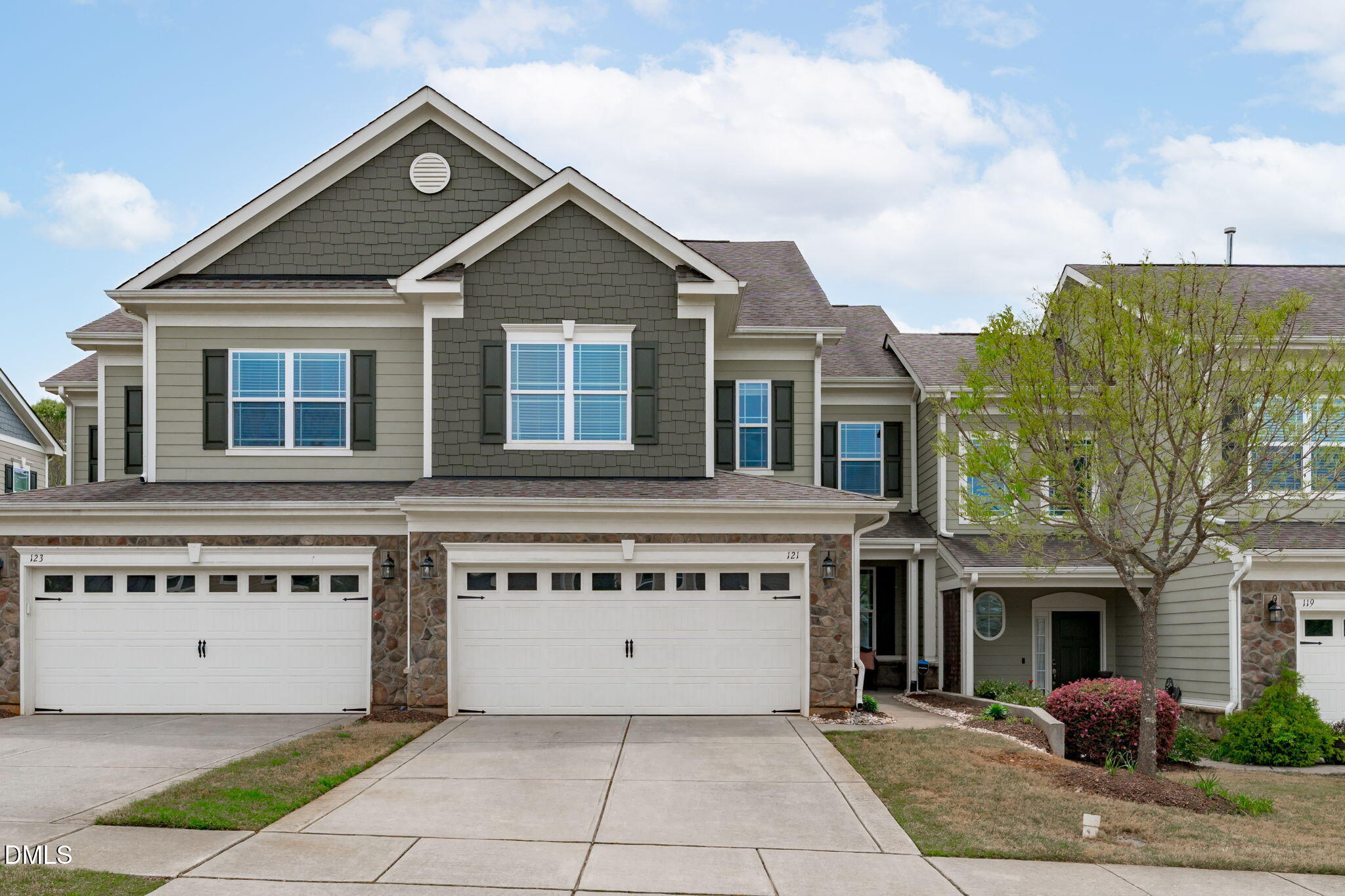 121 Willow View Lane