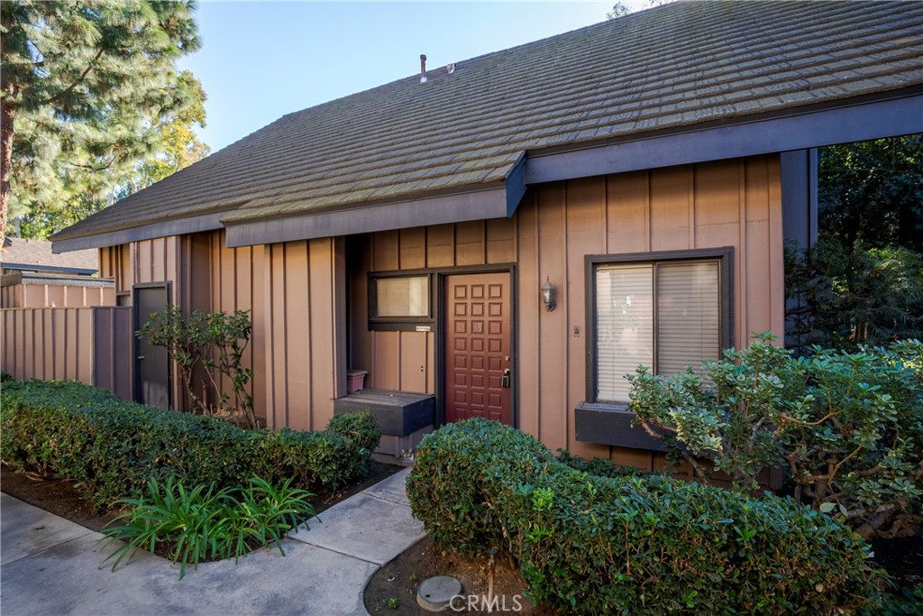 9741 Reseda Boulevard 39