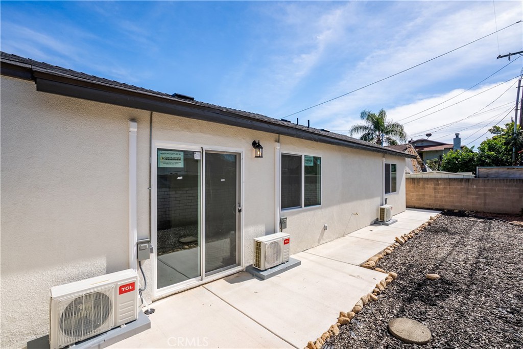 915 N Pasadena Avenue