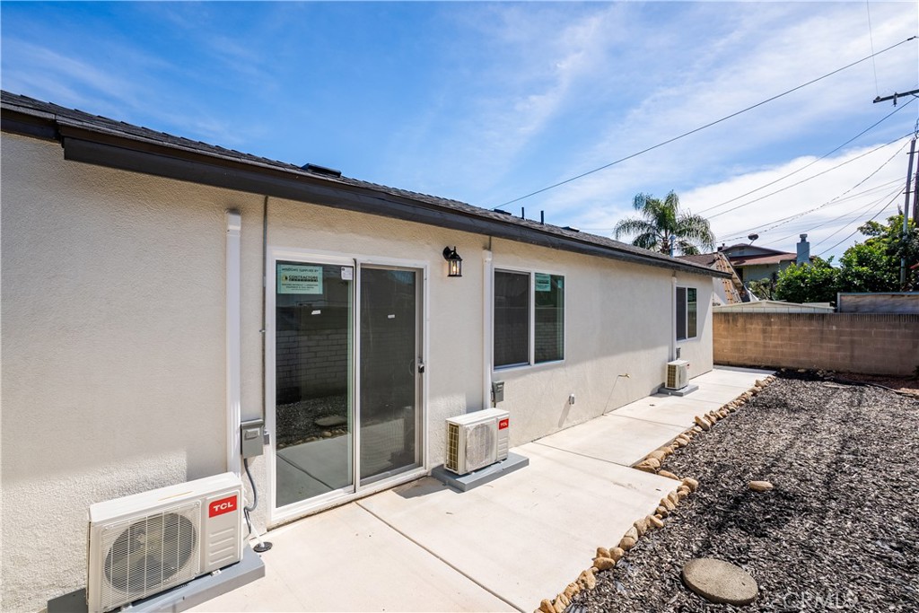 915 N Pasadena Avenue