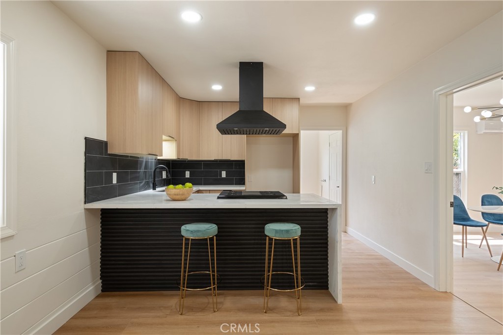 4708 Rosemead
