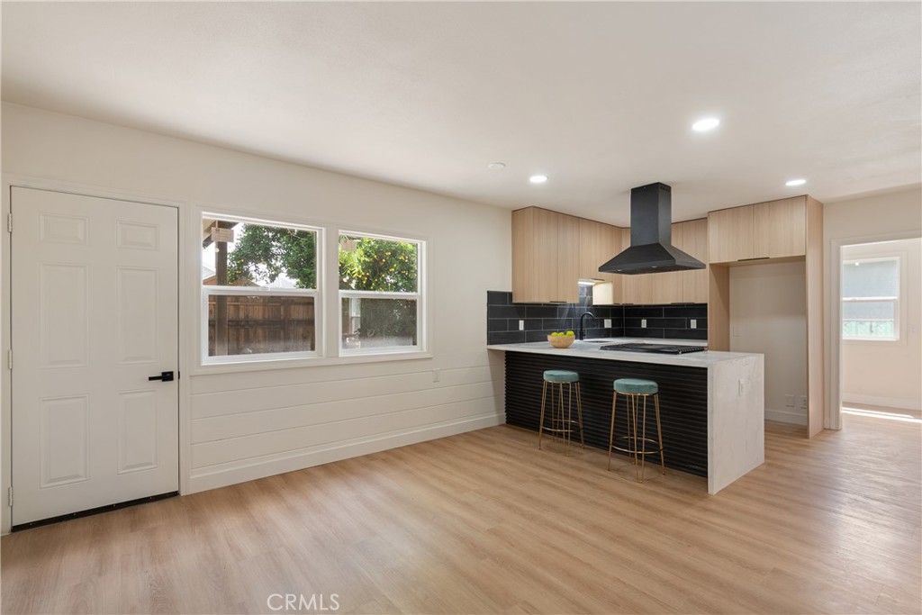 4708 Rosemead