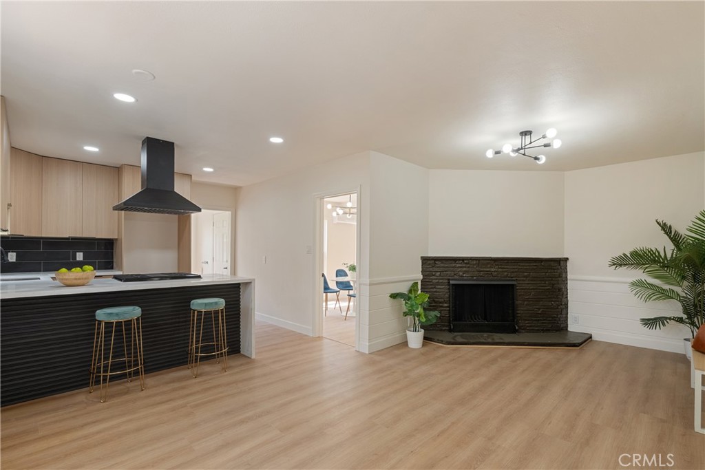 4708 Rosemead