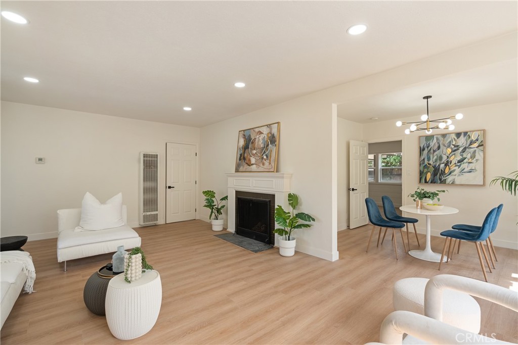 4708 Rosemead