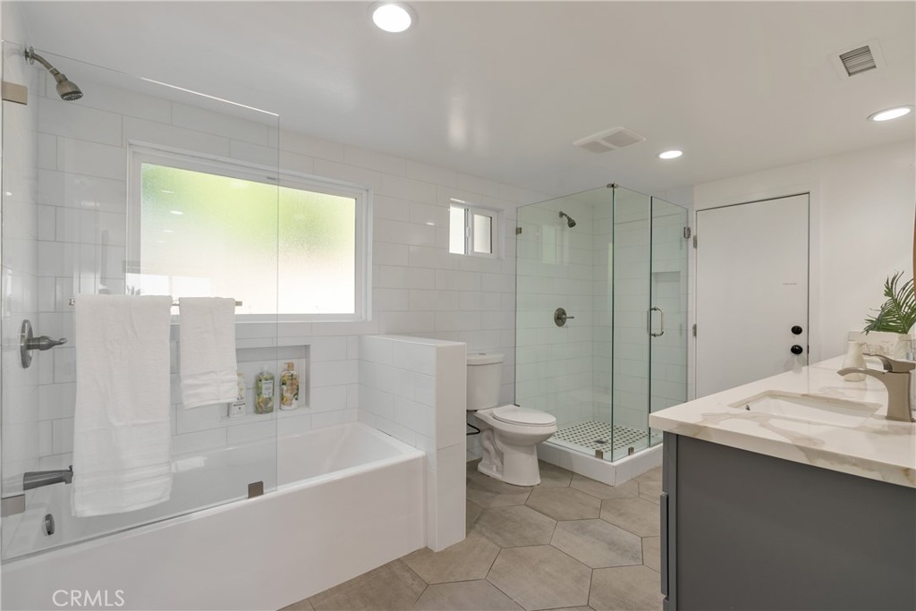 5544 Greenleaf