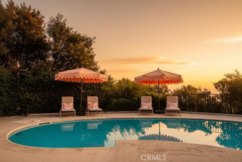 5544 Greenleaf