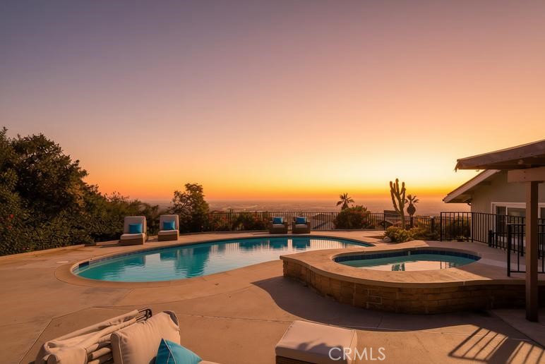 5544 Greenleaf