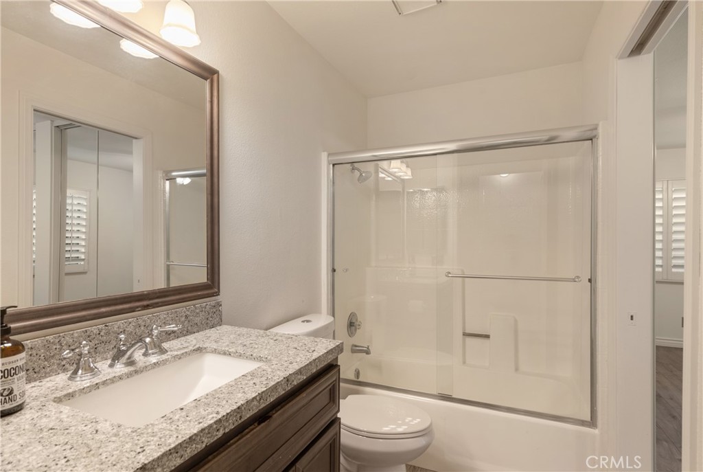 649 E Merion