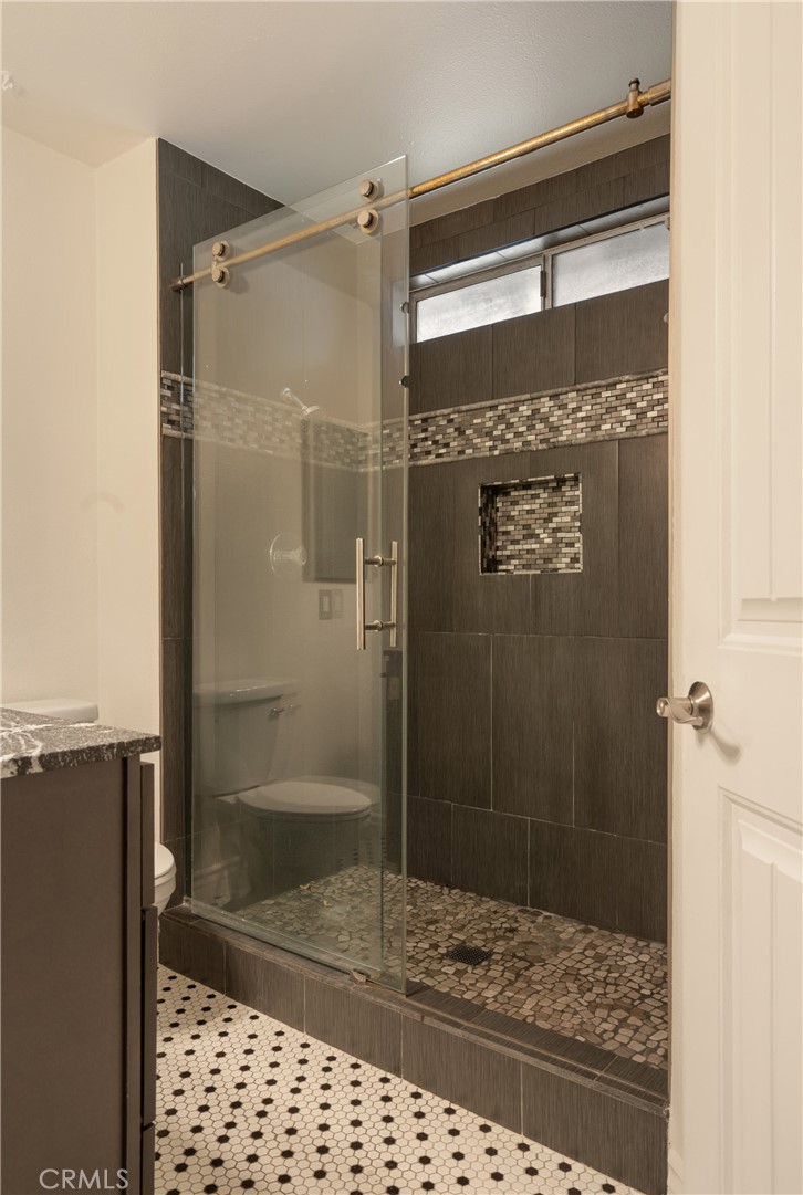 649 E Merion