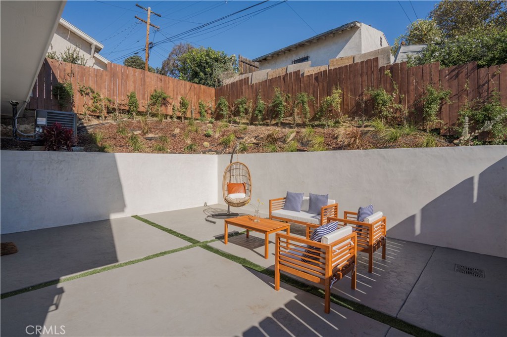908 N Gage Avenue