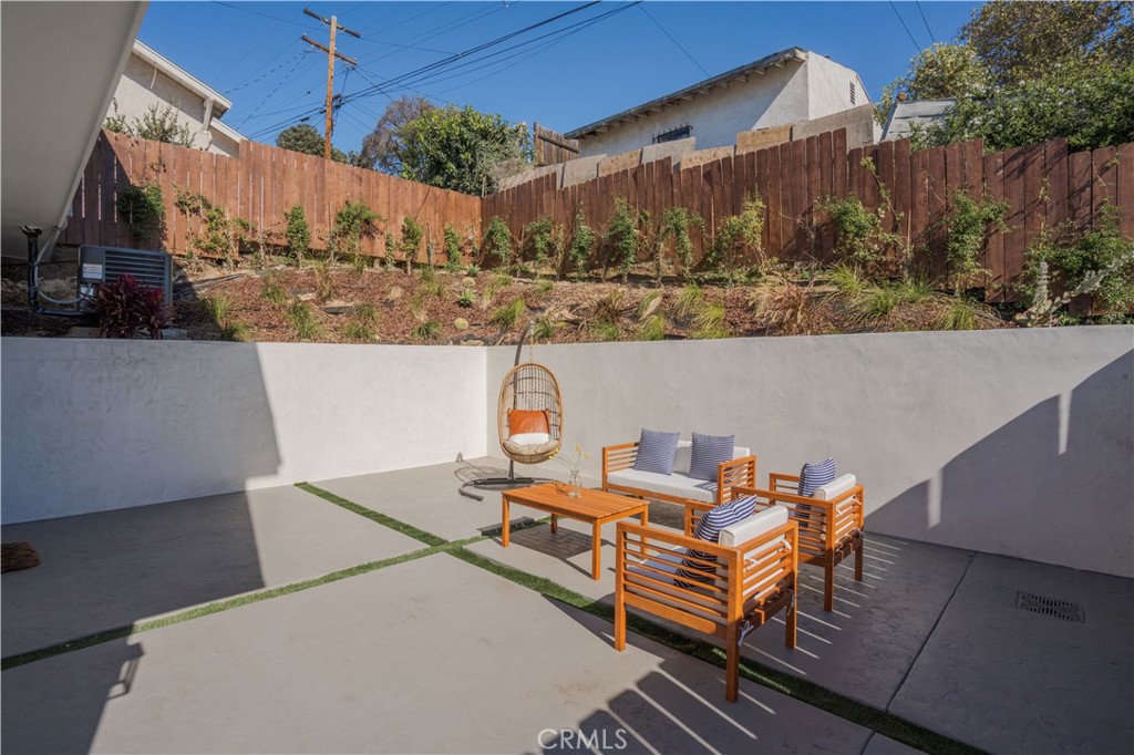 908 N Gage Avenue