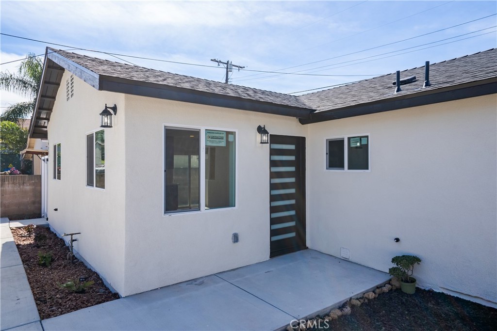 915 N Pasadena Avenue