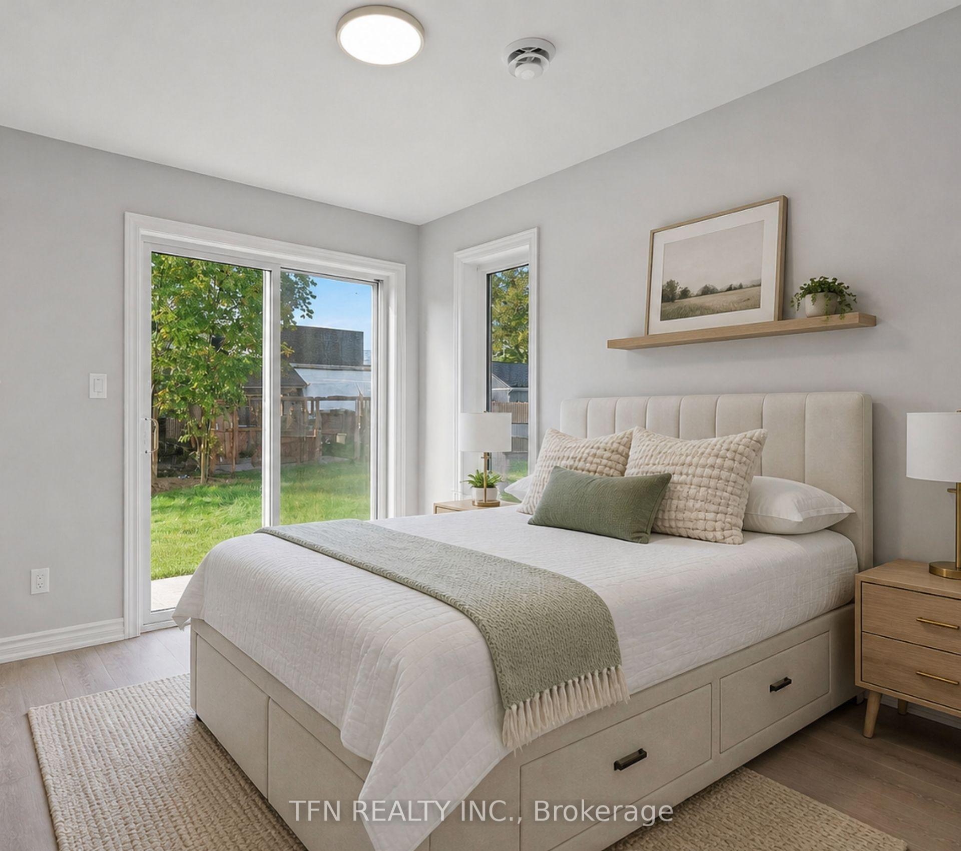 39 Superior Street E