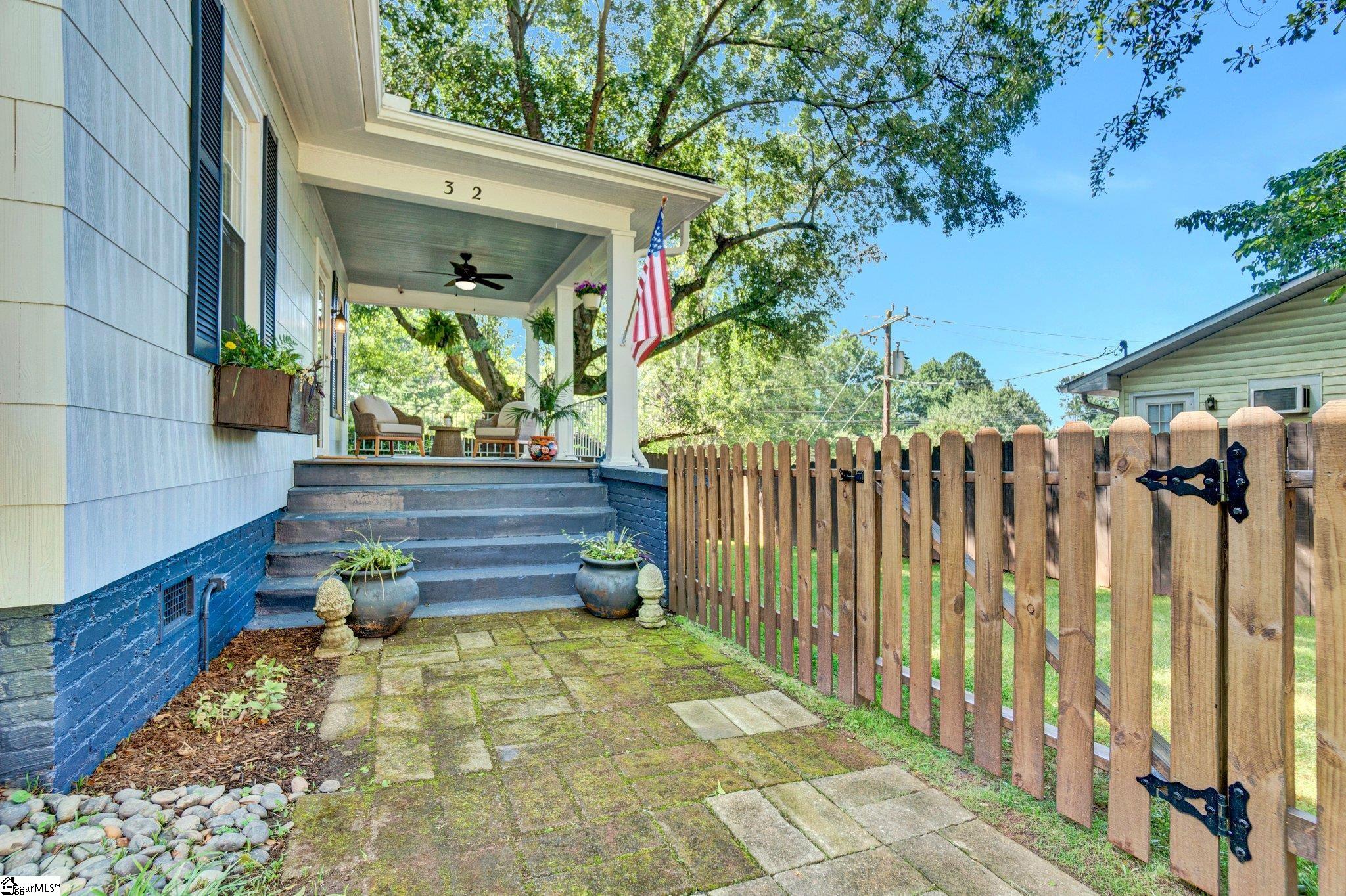 32 Walnut Street