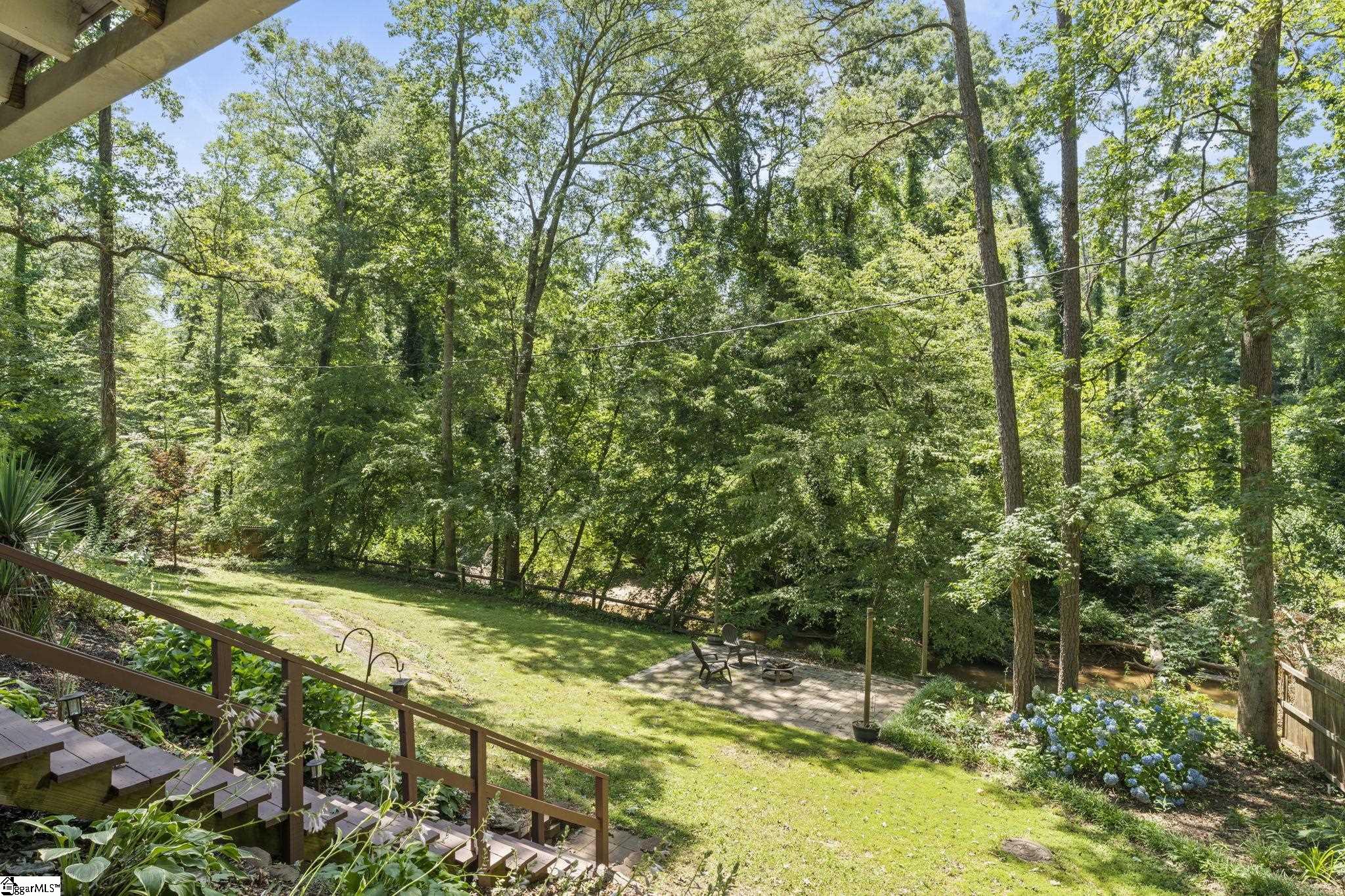 119 W Victoria Road