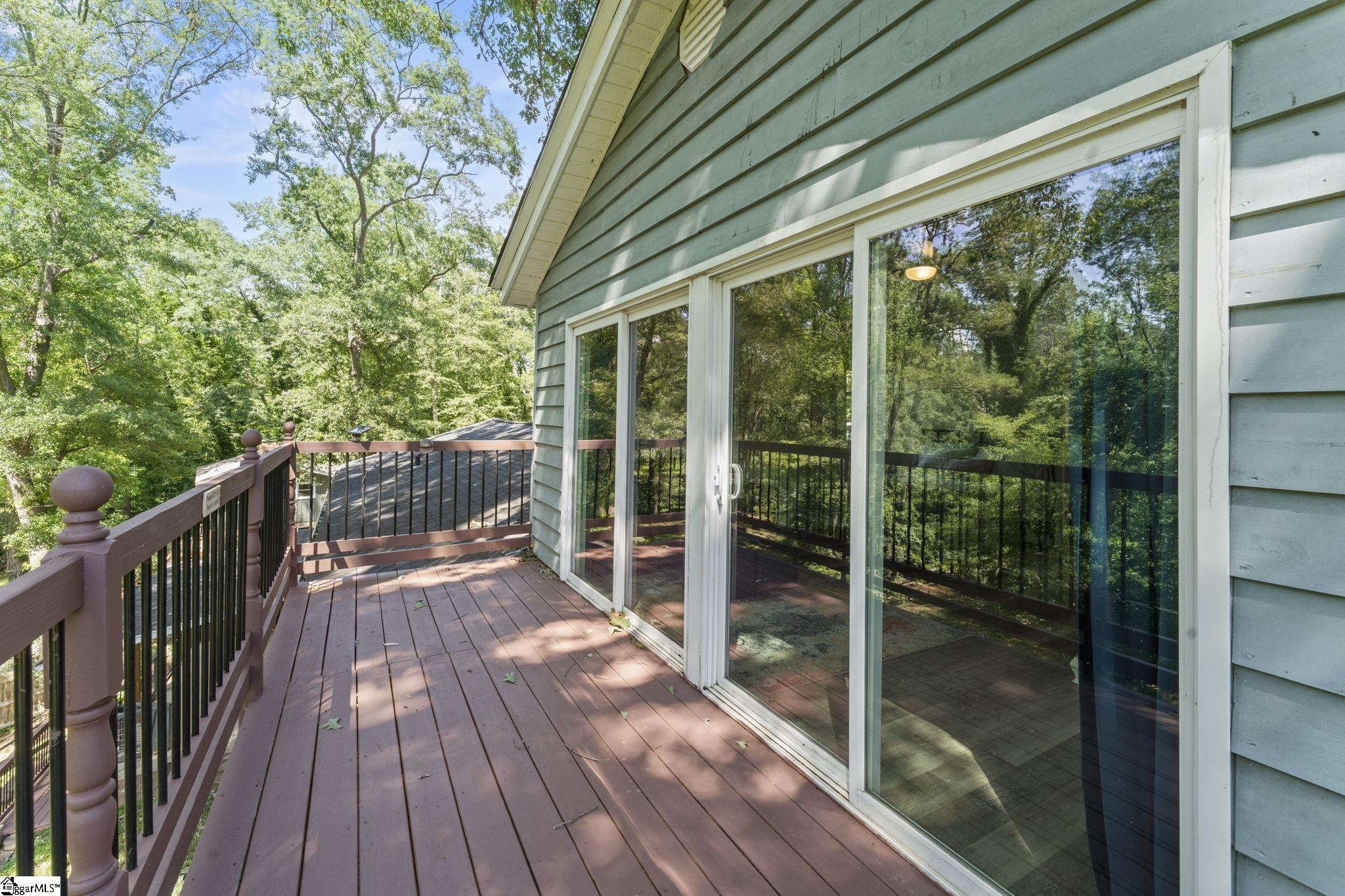 119 W Victoria Road