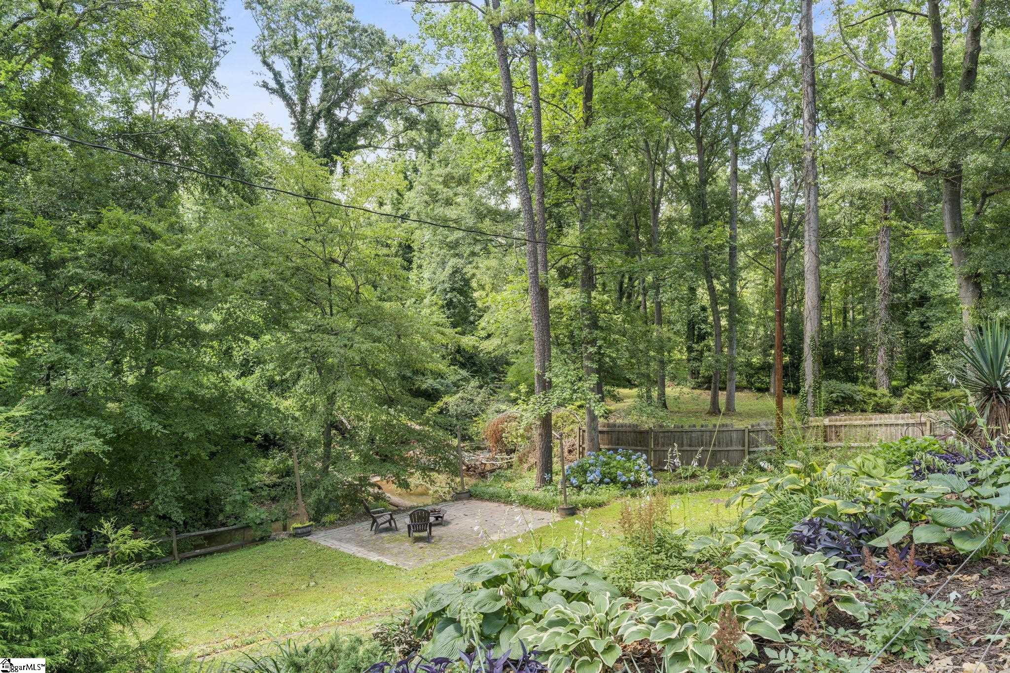 119 W Victoria Road