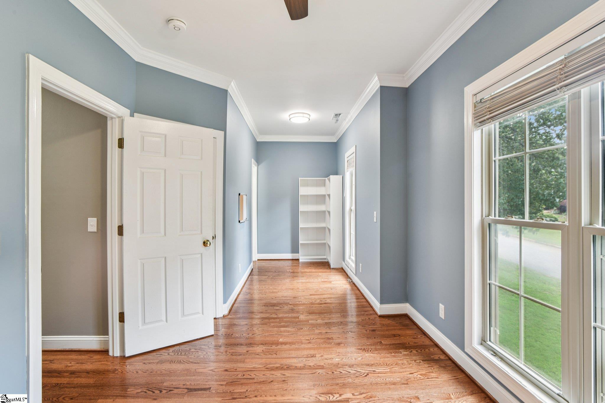 710 Pineapple Pointe
