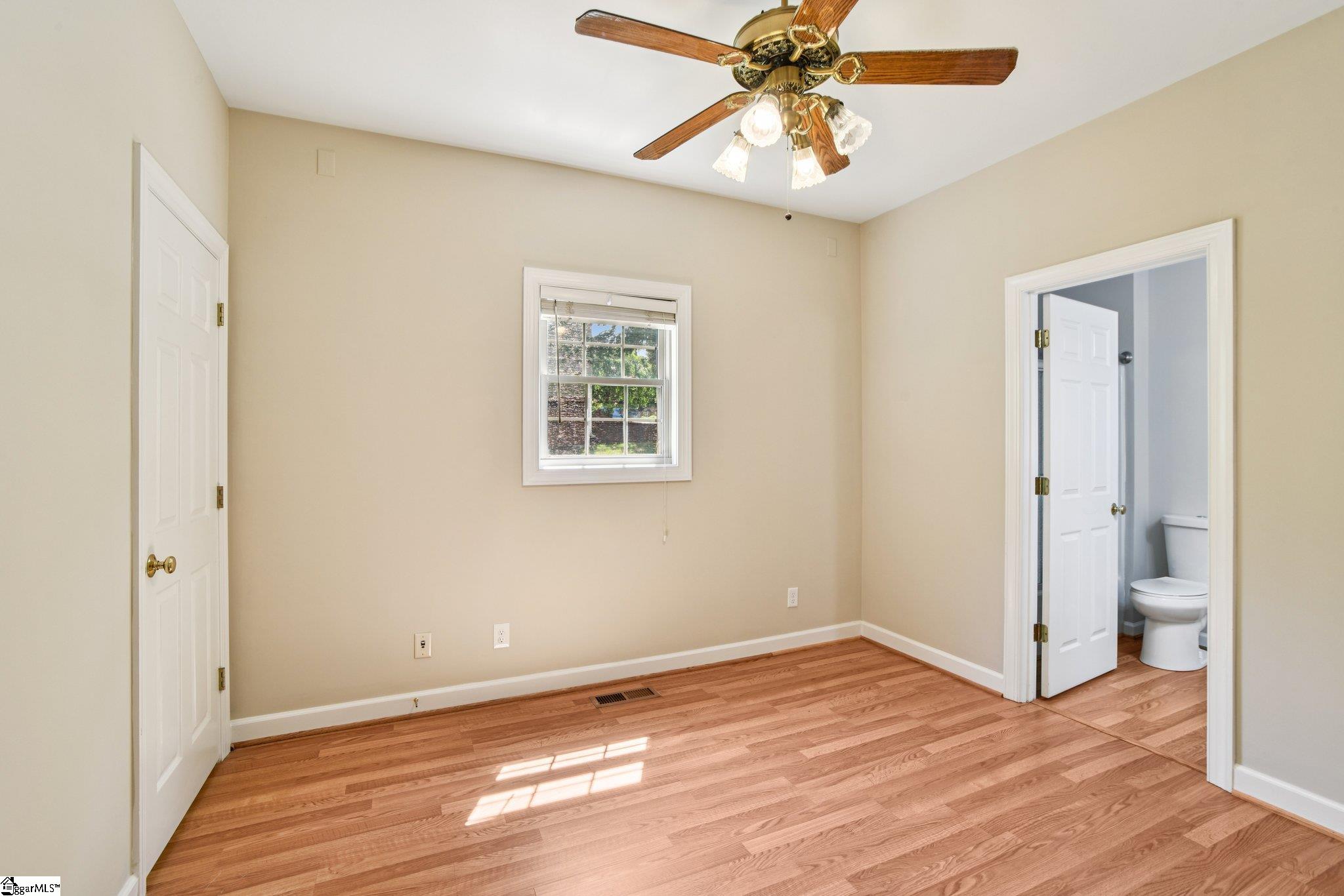 710 Pineapple Pointe