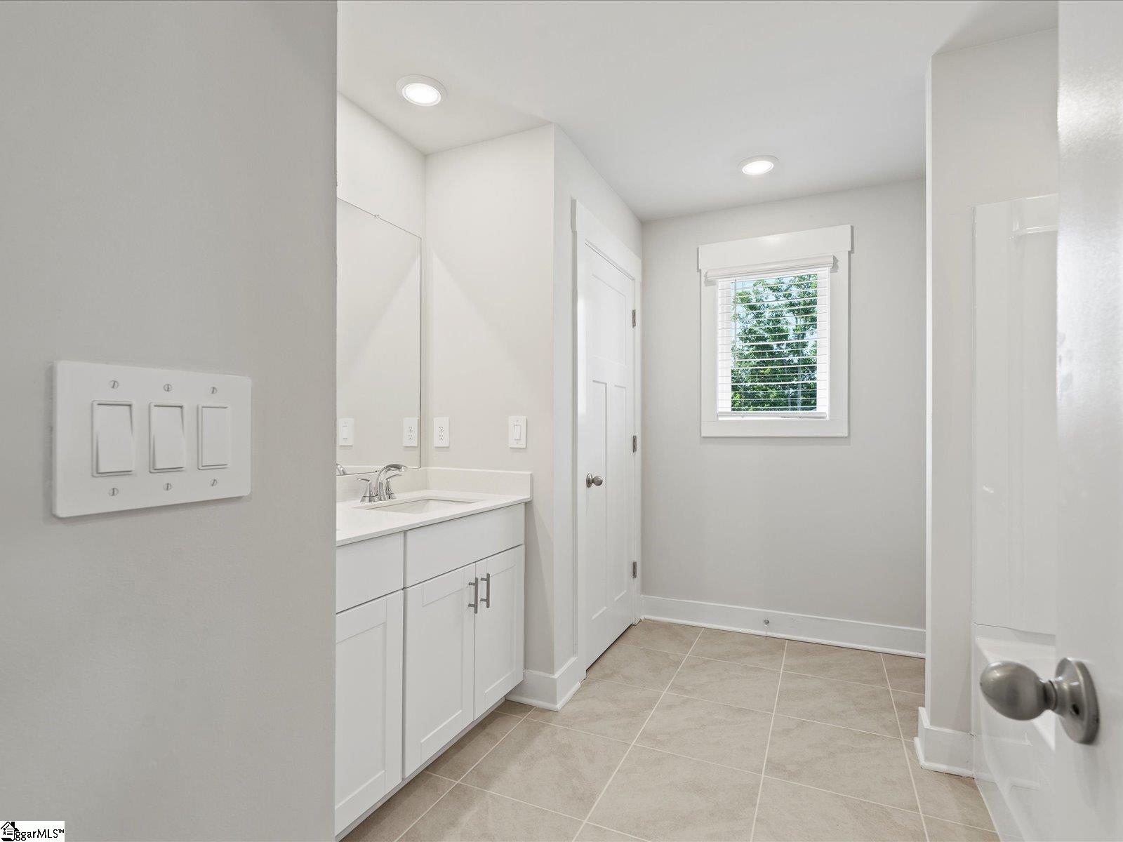 799 Burghley Circle