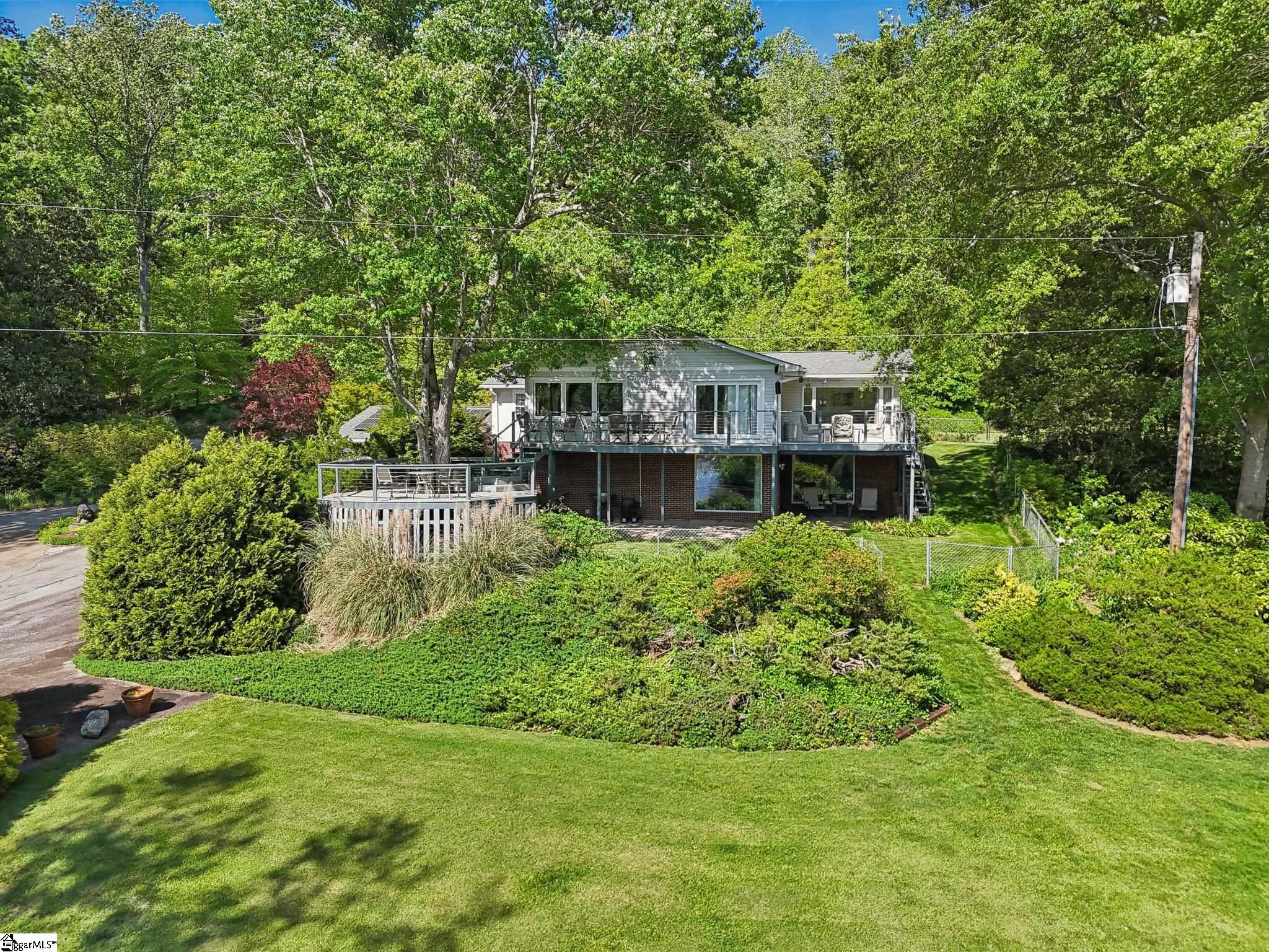 41 Lake Ridge Drive