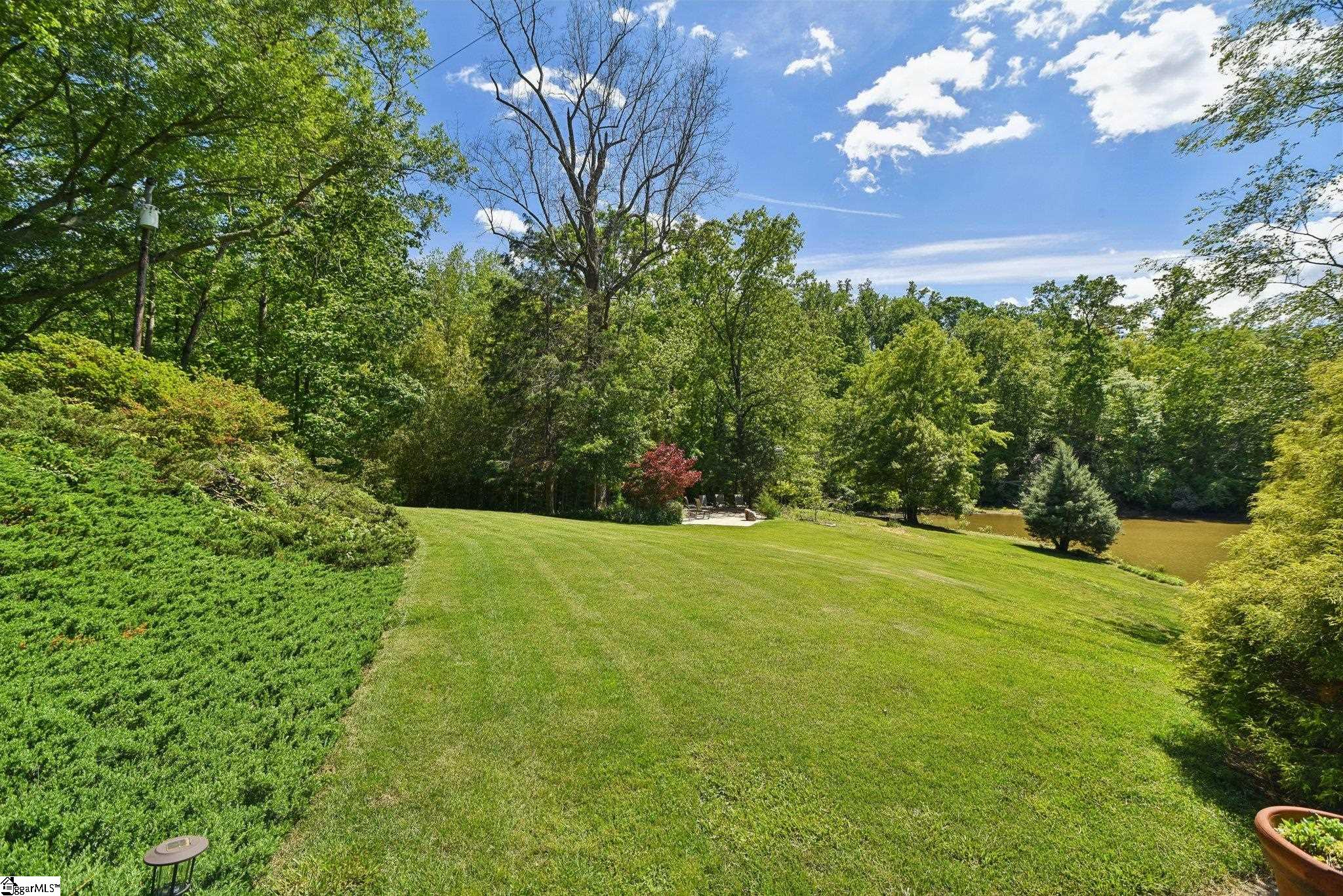 41 Lake Ridge Drive
