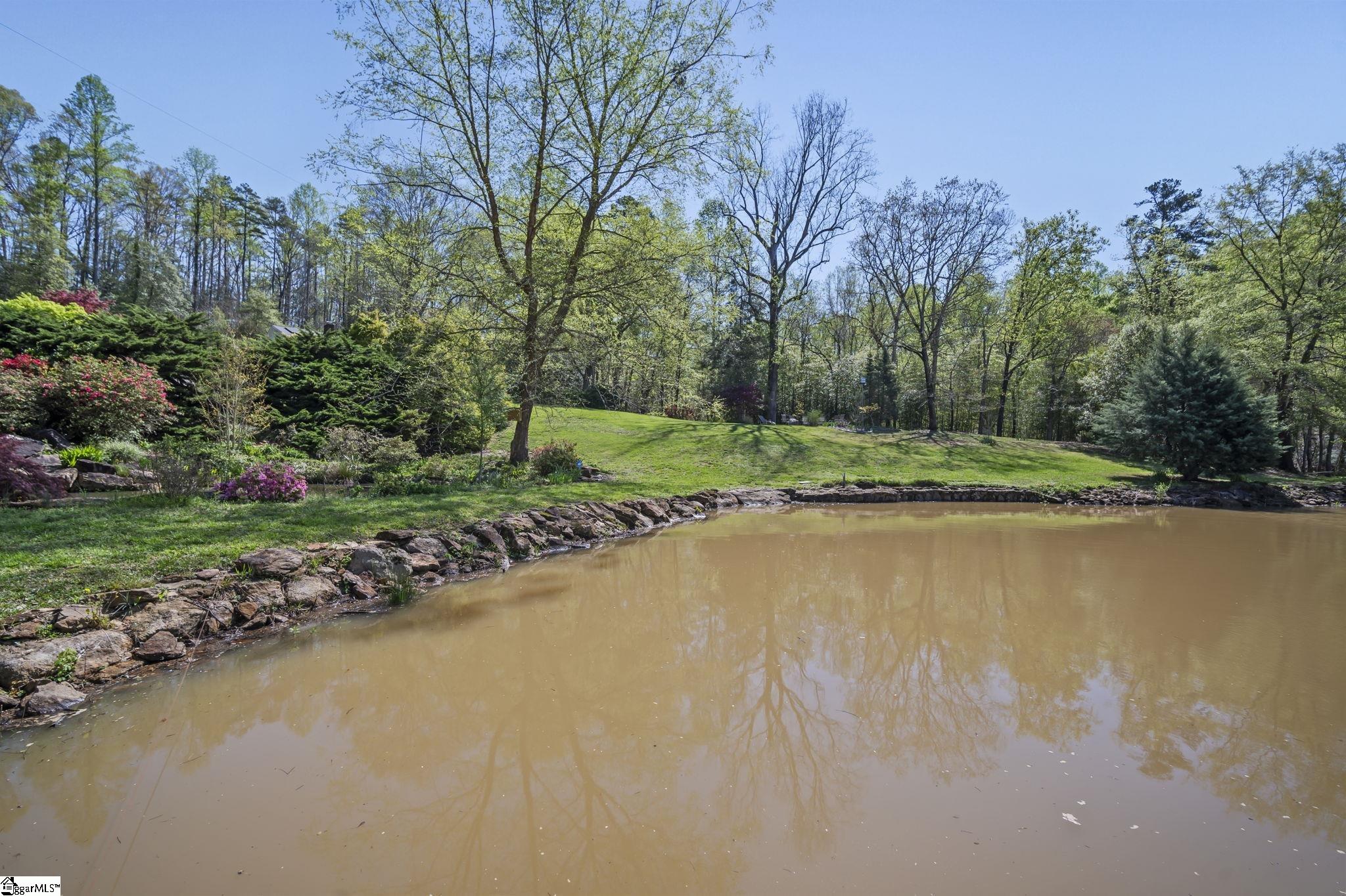 41 Lake Ridge Drive