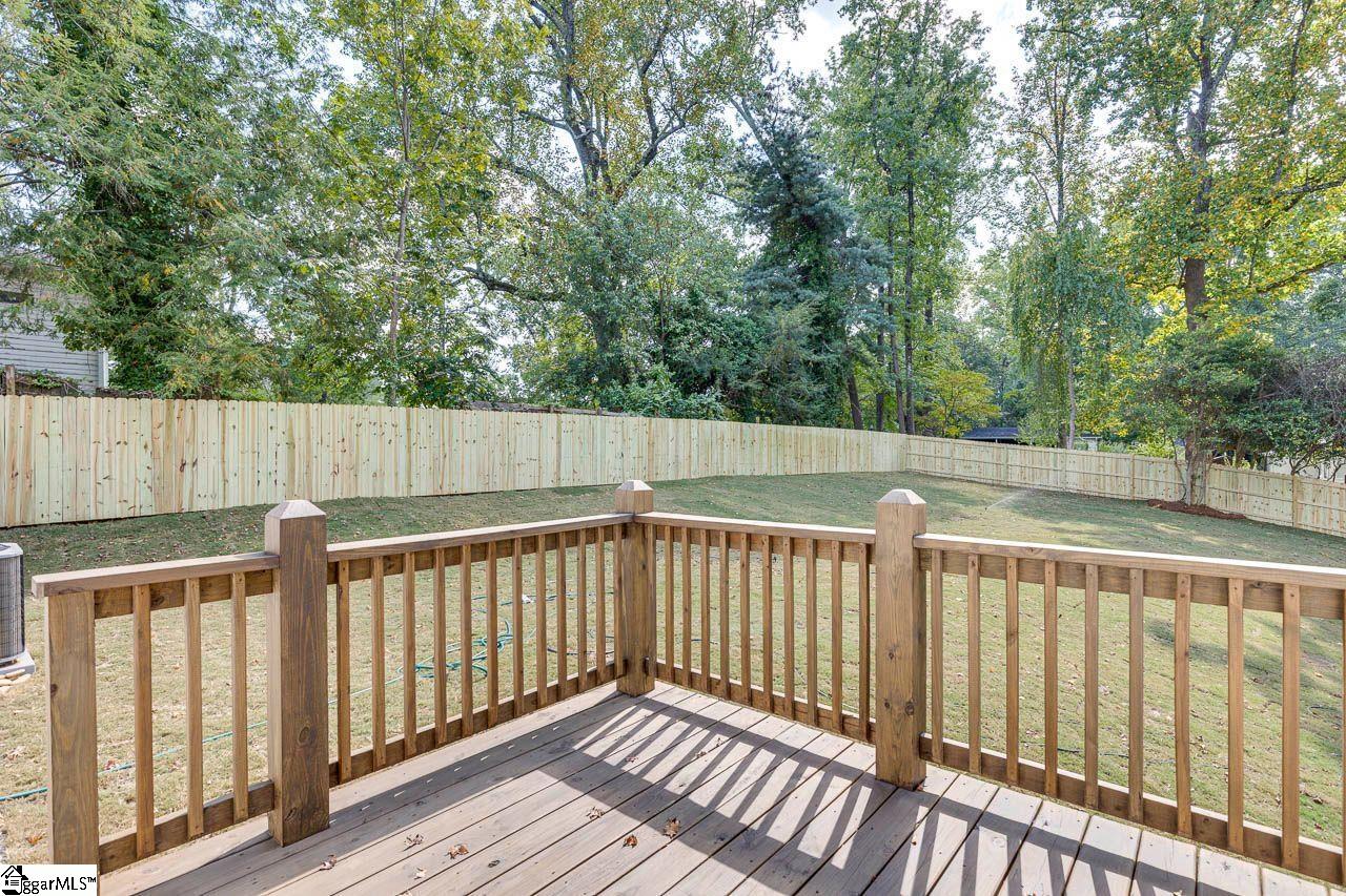 102 Elizabeth Drive, Greenville